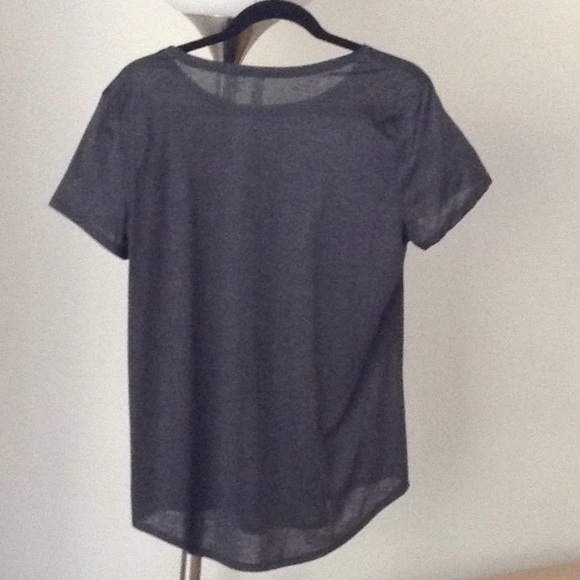 🅰️ Lululemon - Short Sleeve Green Tee - Picture 3 of 7